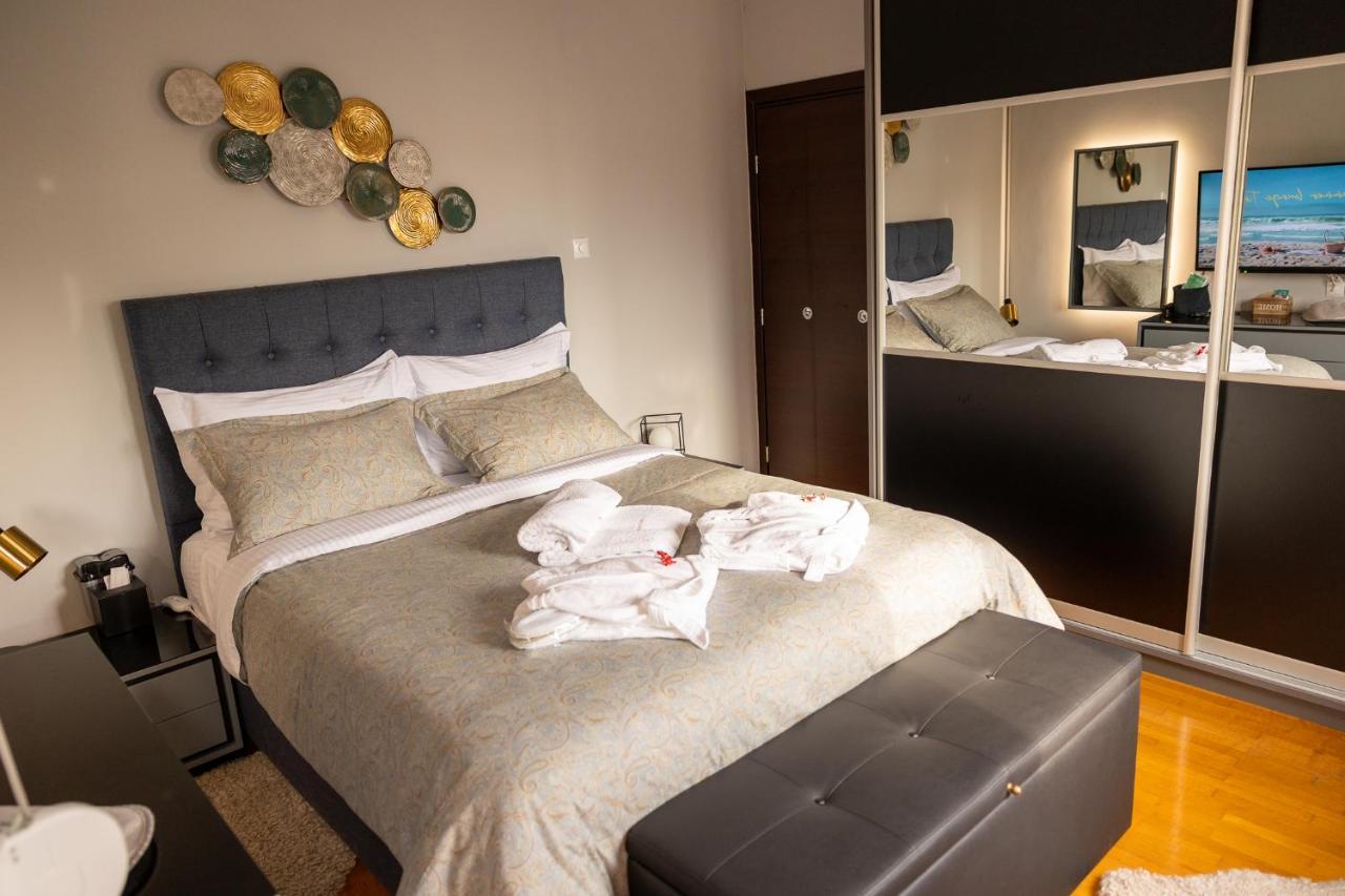 "Elegance" Central Luxury Apartment Piraeus Exterior photo
